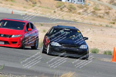 media/Oct-01-2022-Team Topak Racing (Sat) [[f860fb51be]]/2-Inter Low 2/session 2 turn 11/